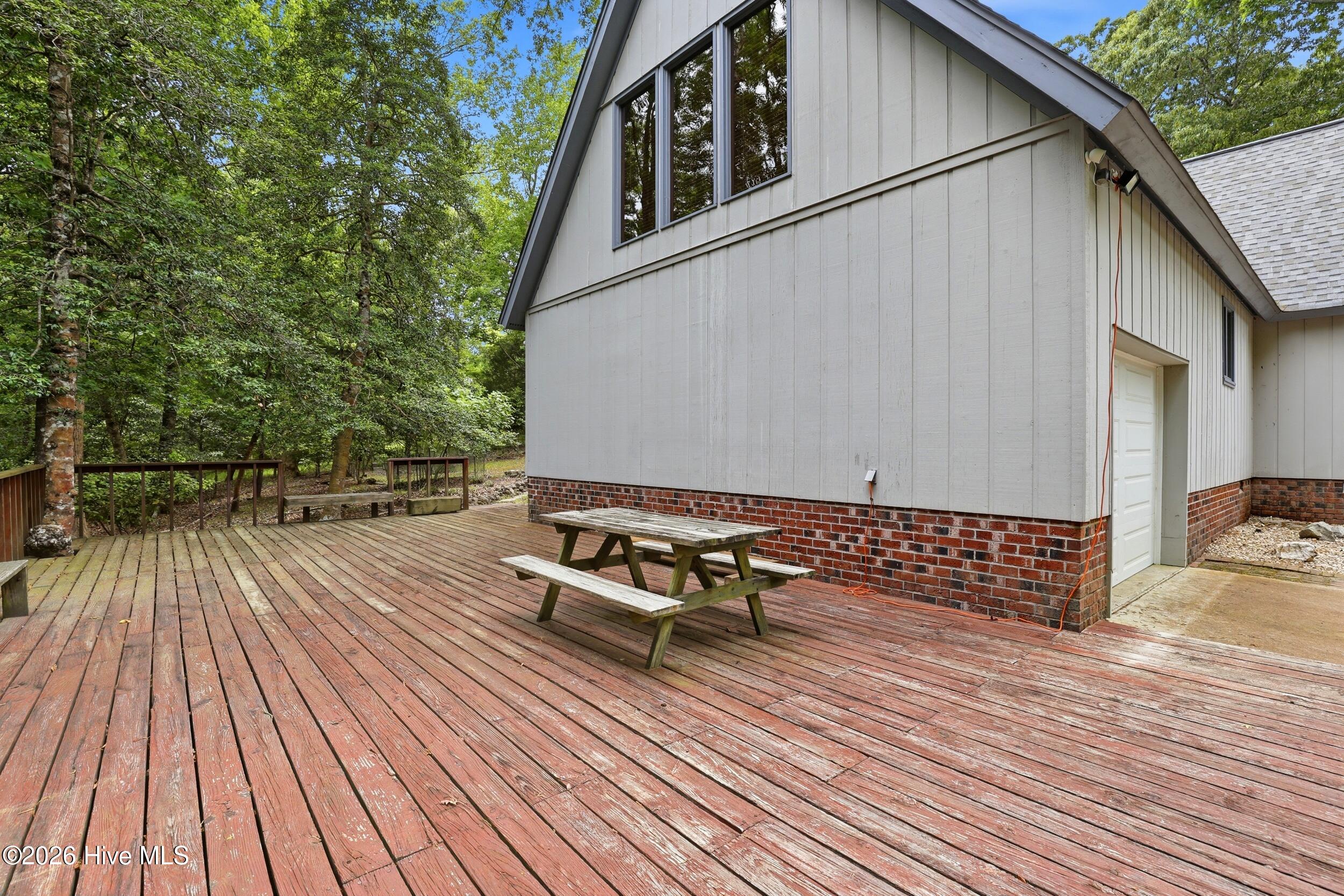 423 E Creekview Drive Property Photo 25