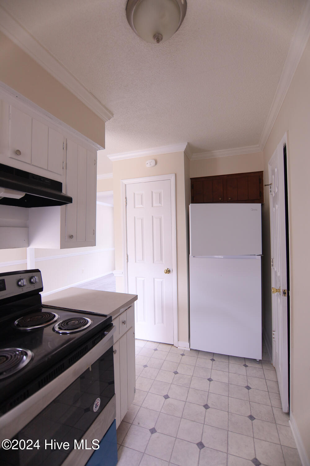 111 Concord Drive C Property Photo 6