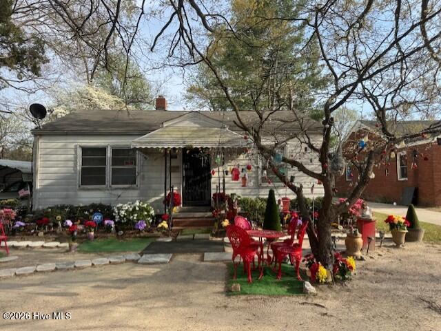 1007 W Saint James Street Property Photo 1