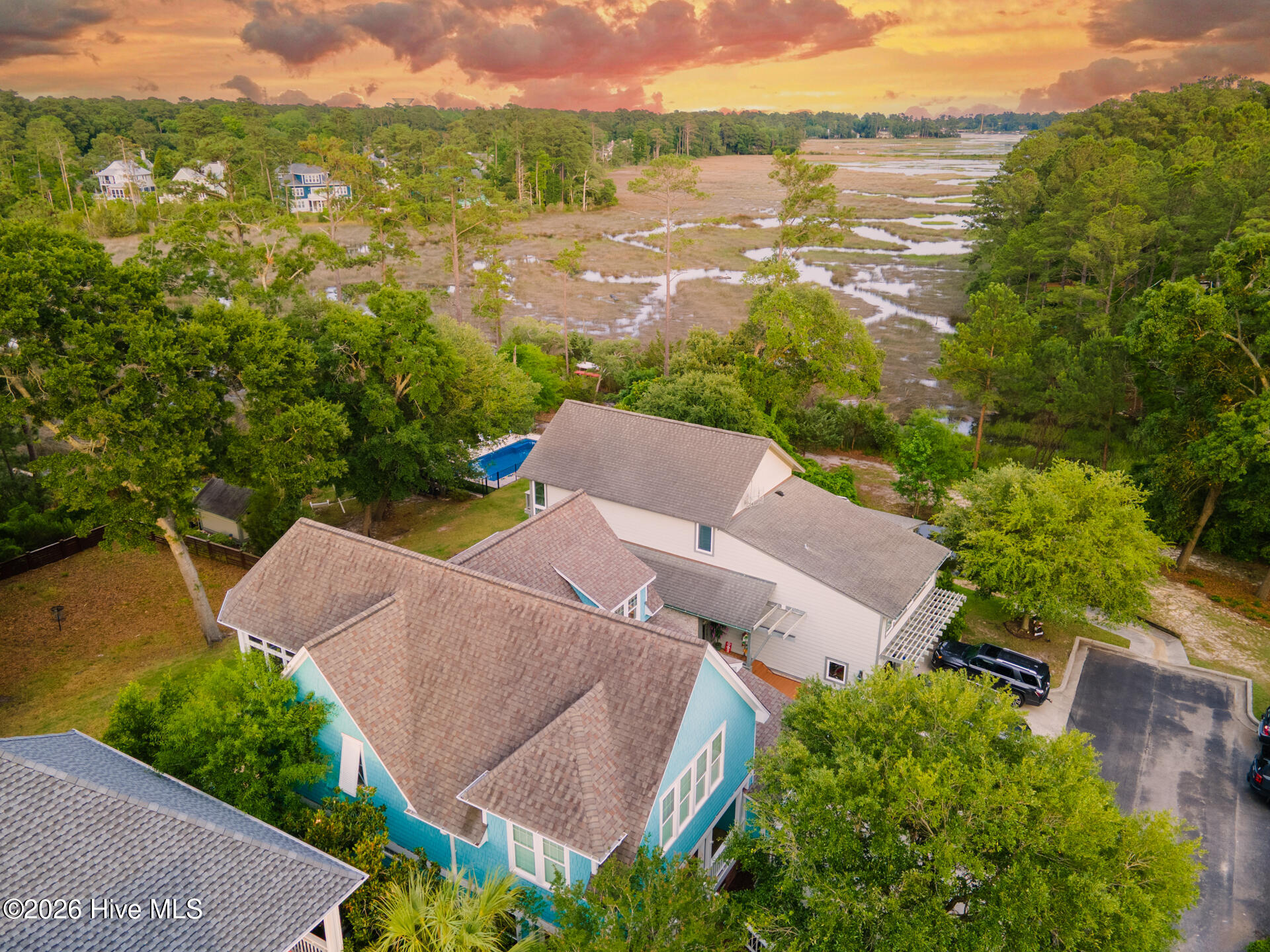 1043 Headwater Cove Lane Property Photo 1