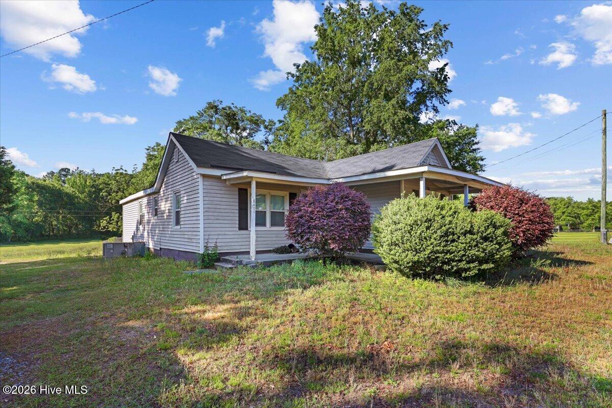 847 Old Grantham Road Property Photo 2