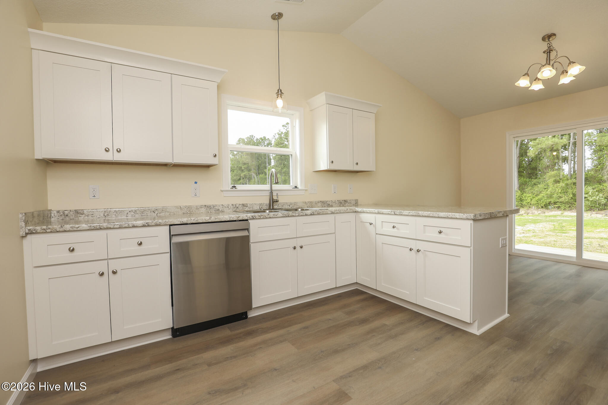 123 Buckskin Drive Property Photo 4
