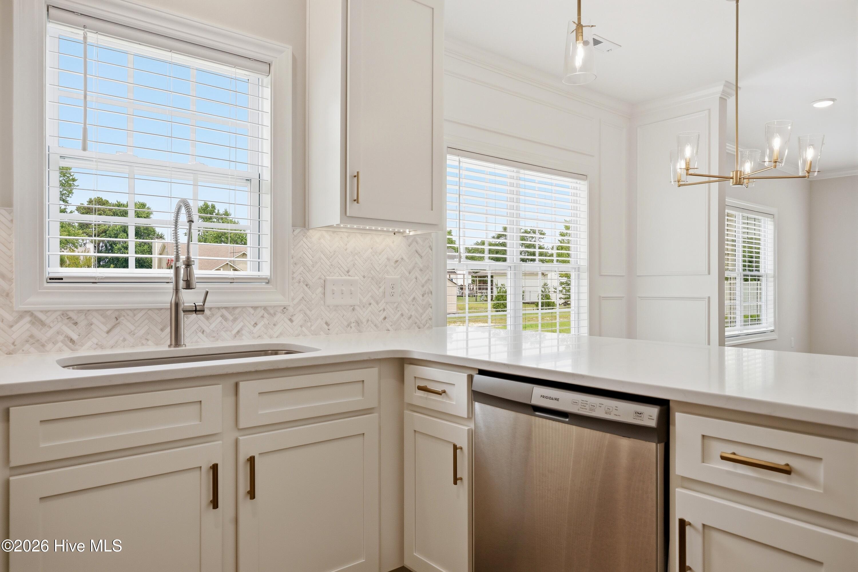 2412 Great Laurel Court Property Photo 8