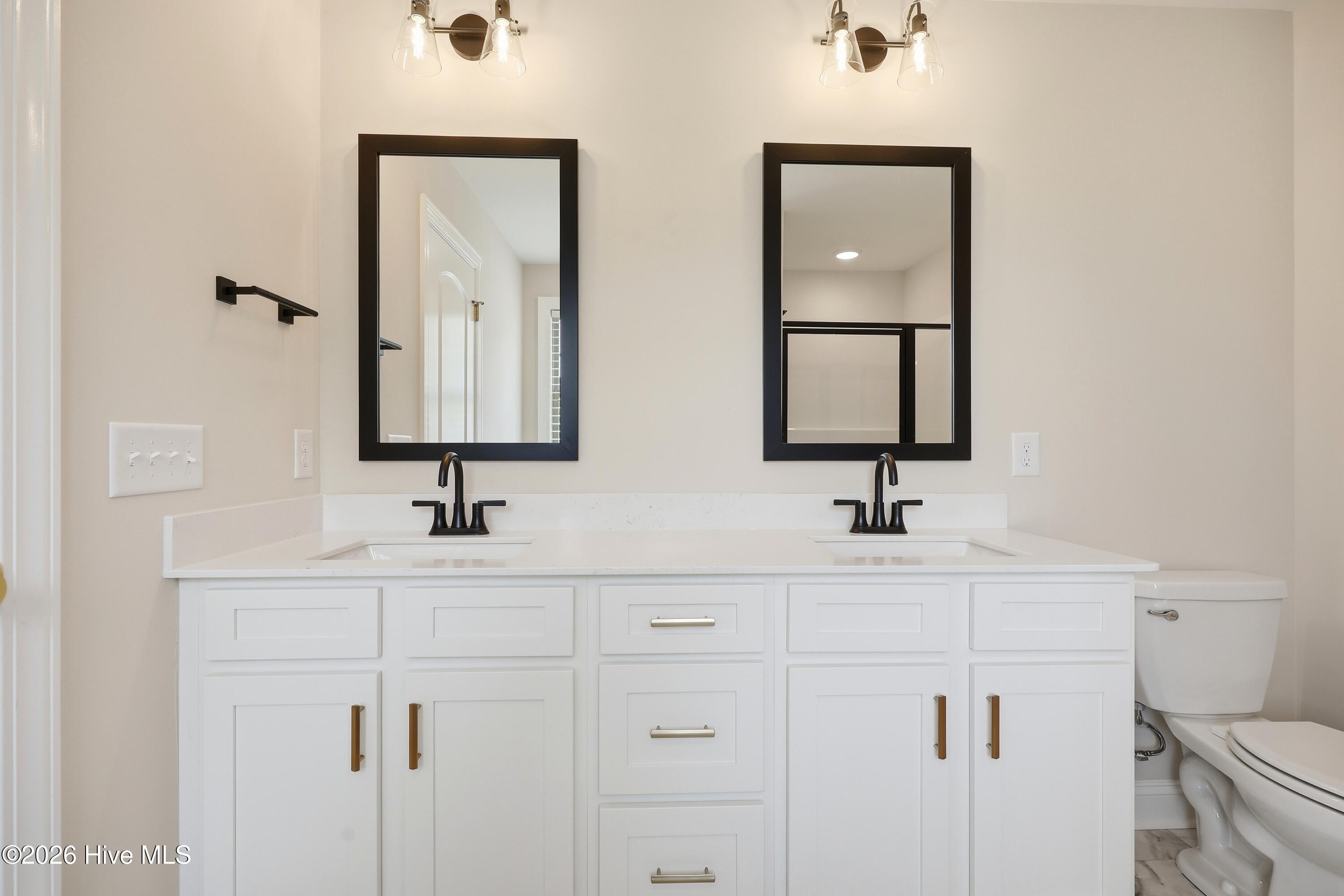 2412 Great Laurel Court Property Photo 14