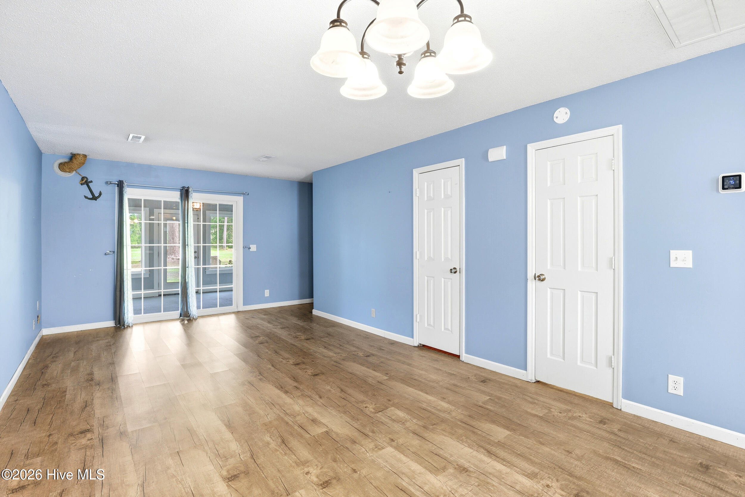 102 Country Club Villa Drive Property Photo 8