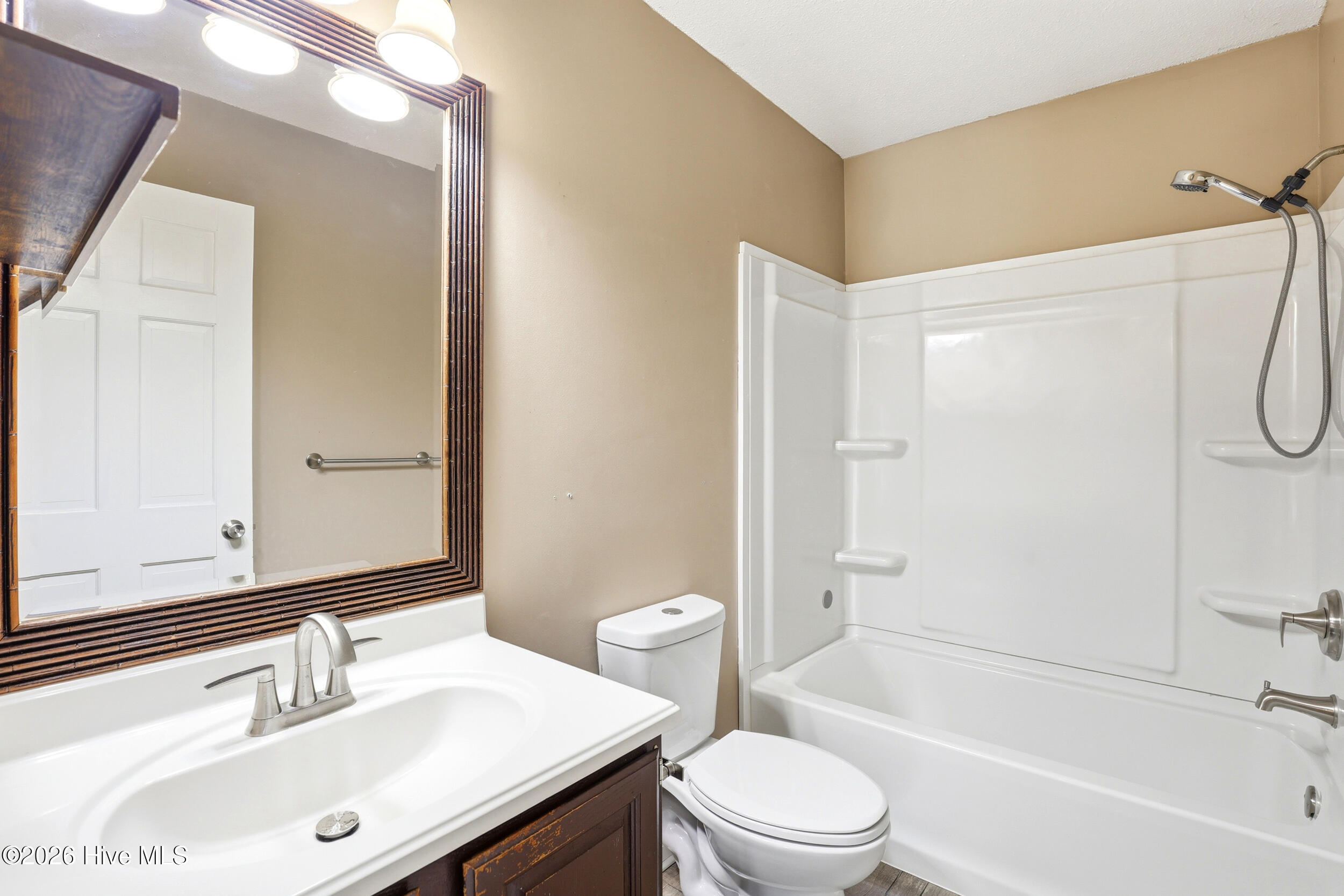 102 Country Club Villa Drive Property Photo 21