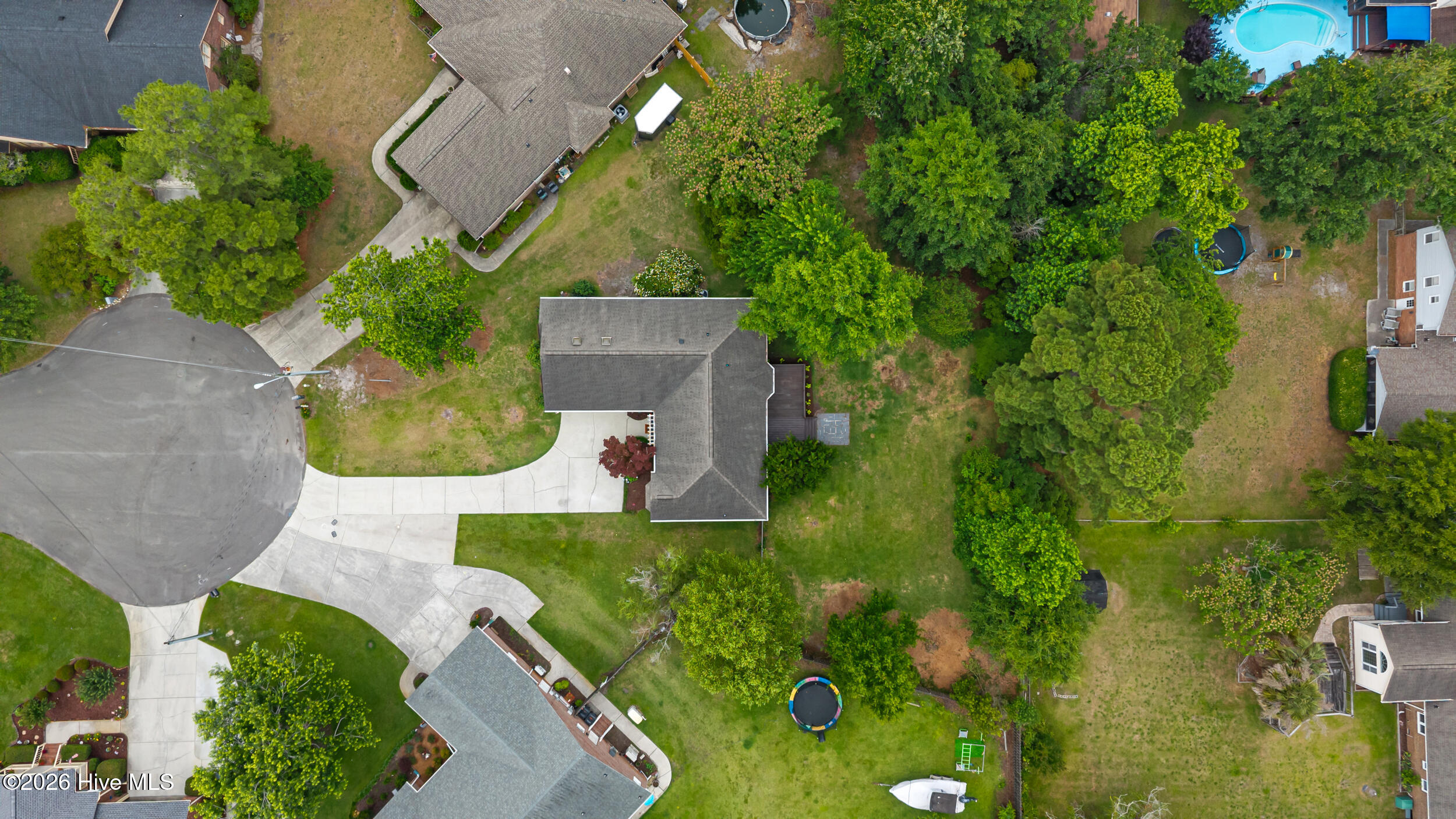 717 Grey Squirrel Drive Property Photo 3