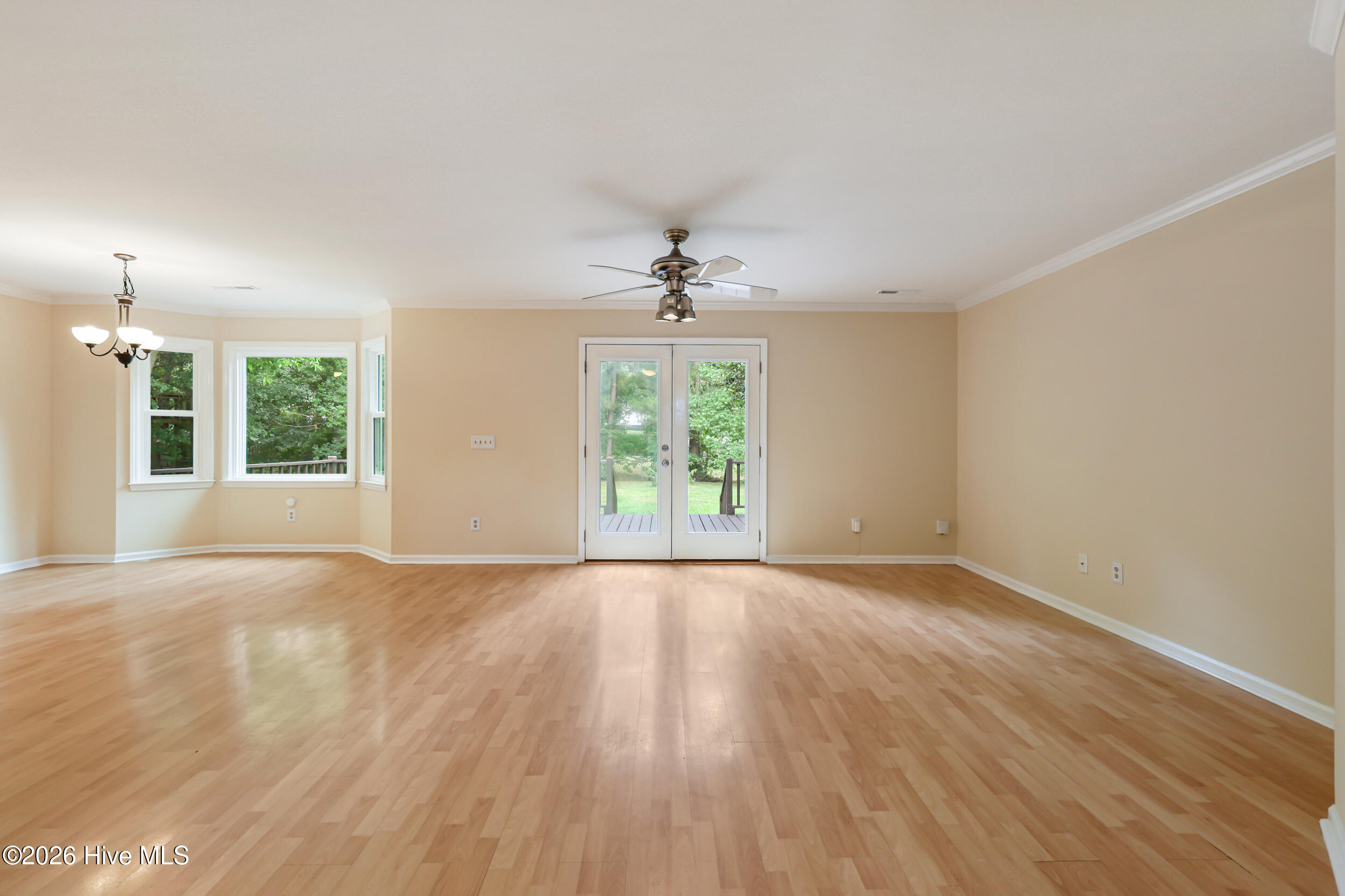 717 Grey Squirrel Drive Property Photo 7