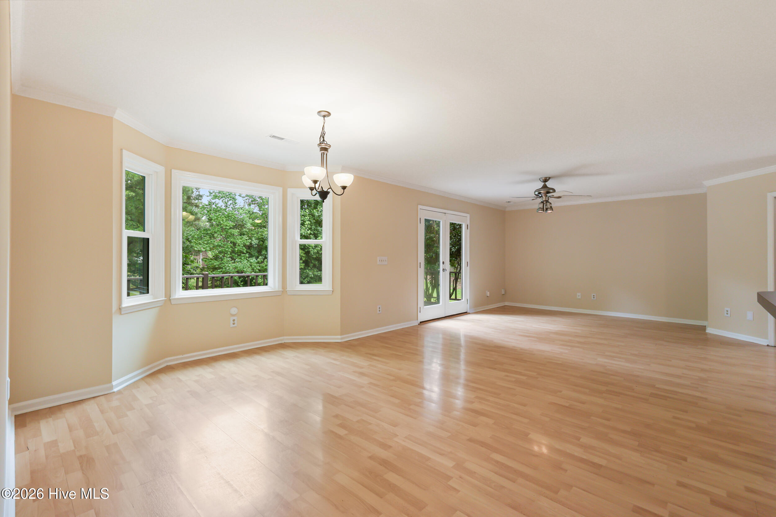 717 Grey Squirrel Drive Property Photo 11