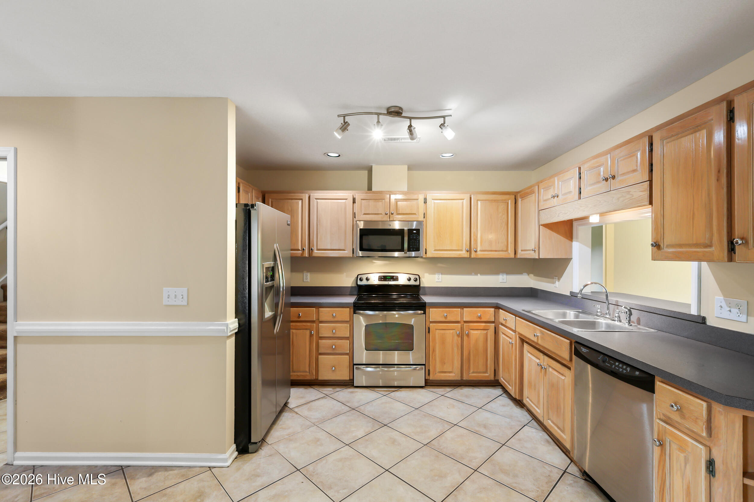 717 Grey Squirrel Drive Property Photo 14