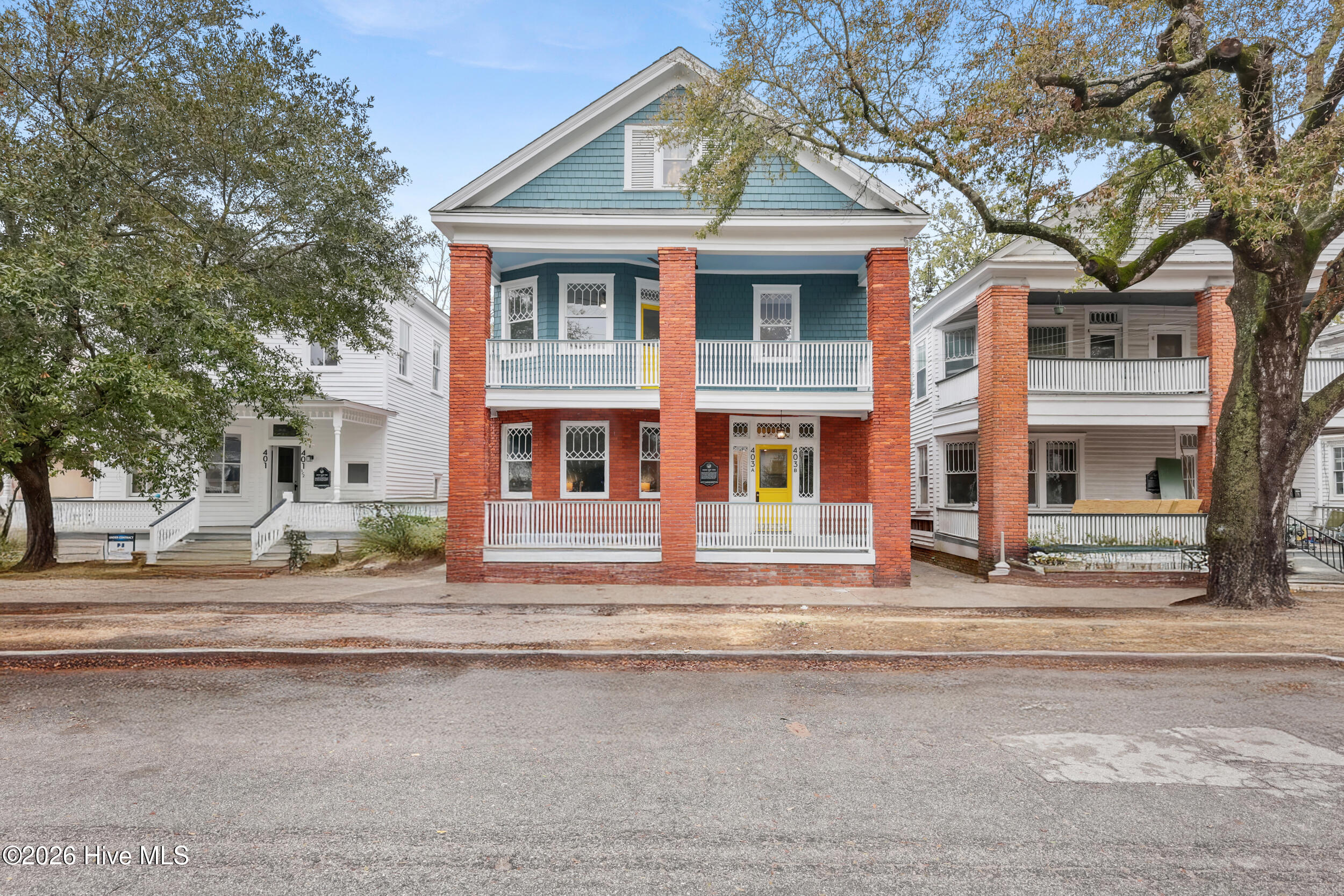 403 Dock Street Property Photo 1