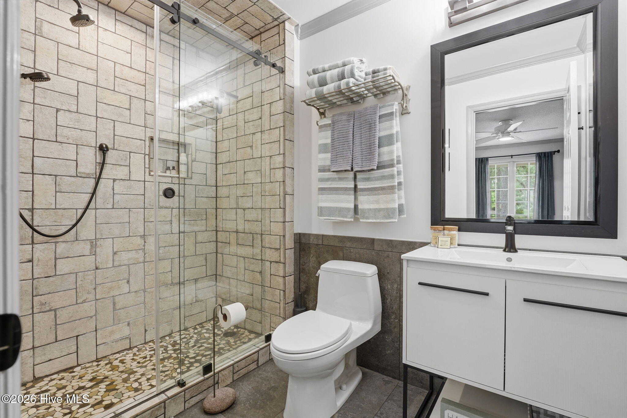 210 Quail Hollow Drive Property Photo 44