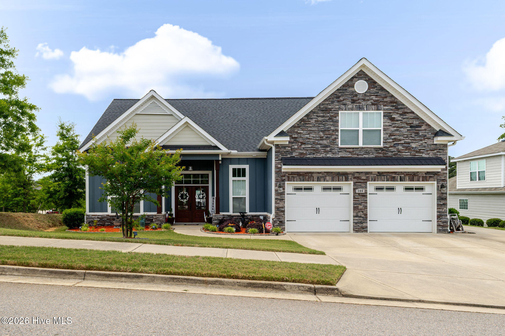 366 Bridle Path Road Property Photo 1