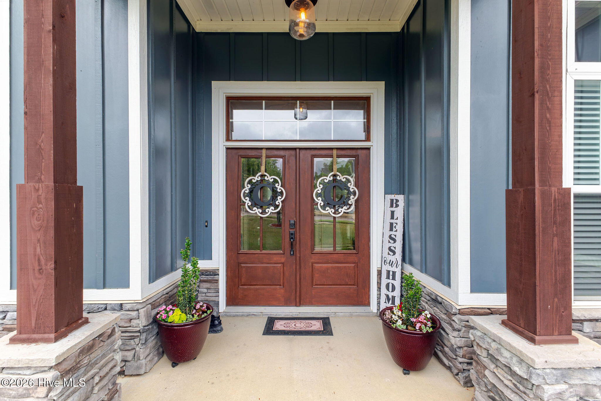 366 Bridle Path Road Property Photo 3