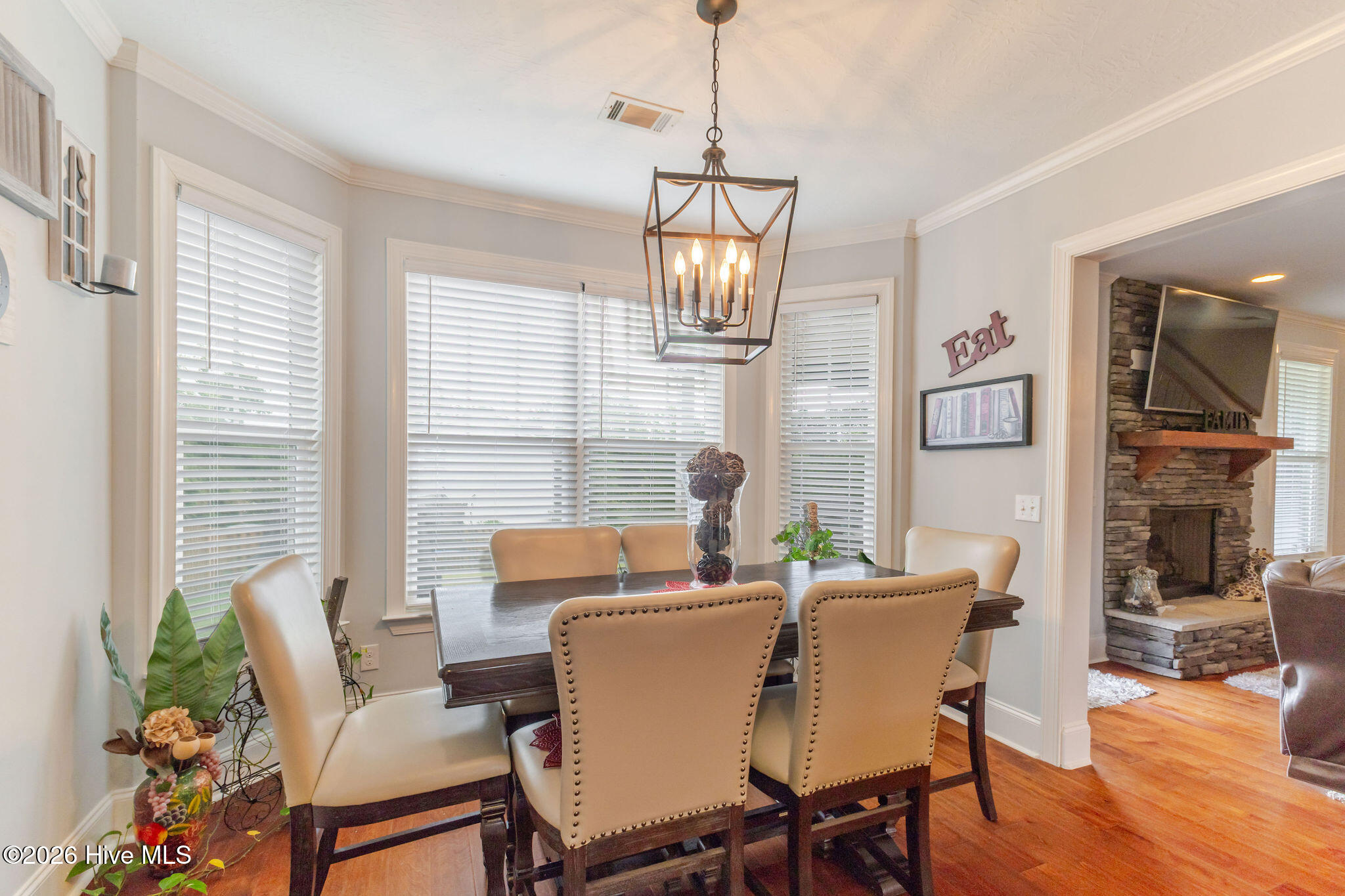 366 Bridle Path Road Property Photo 5
