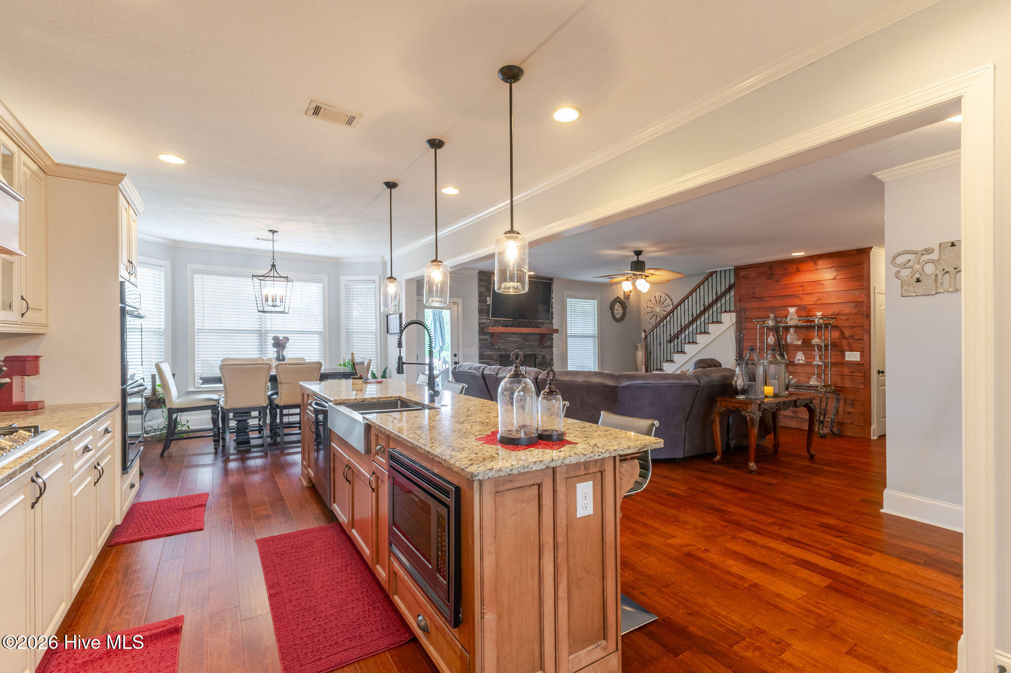 366 Bridle Path Road Property Photo 7