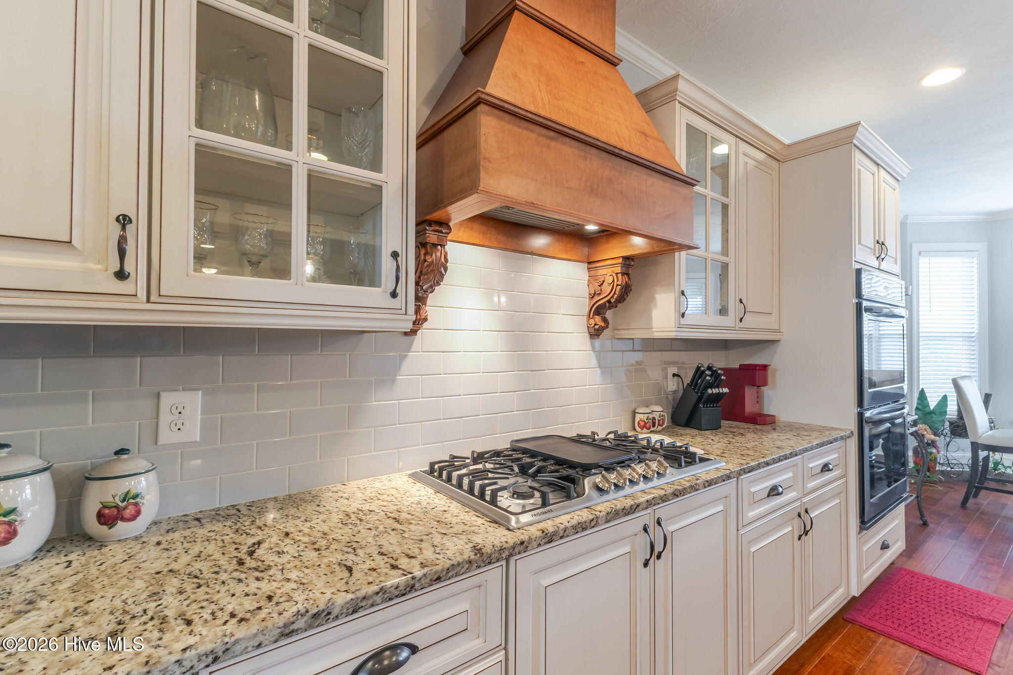 366 Bridle Path Road Property Photo 8