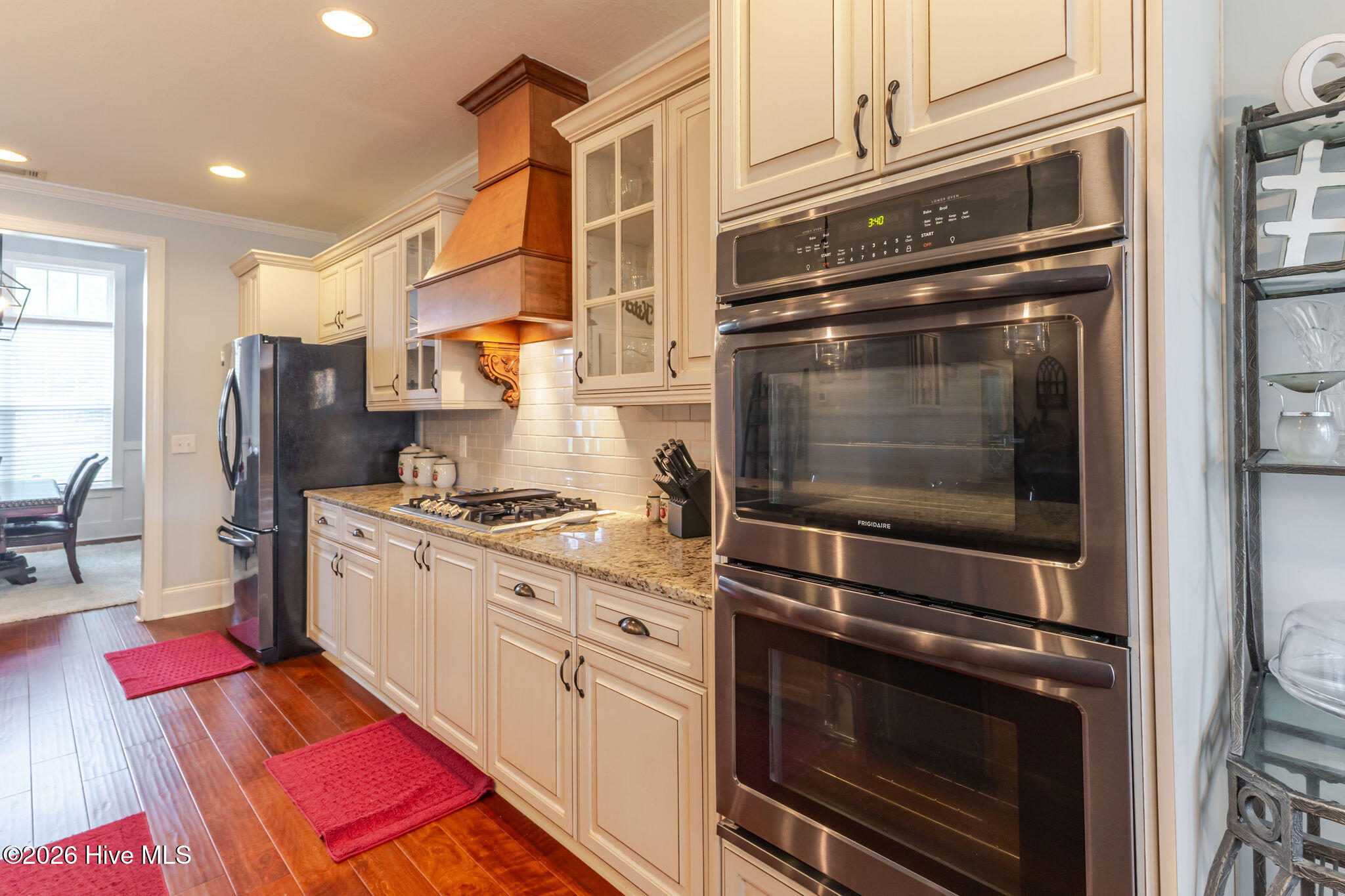 366 Bridle Path Road Property Photo 9