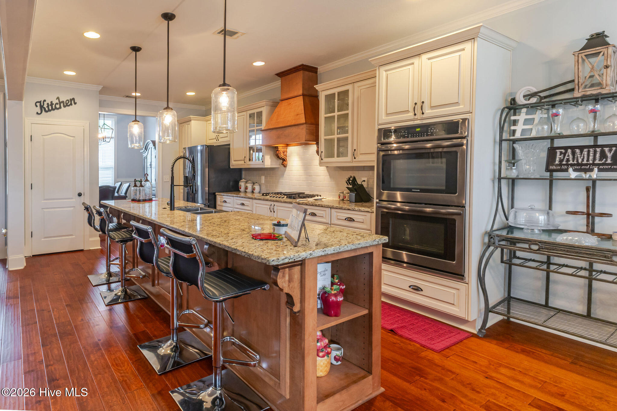 366 Bridle Path Road Property Photo 11