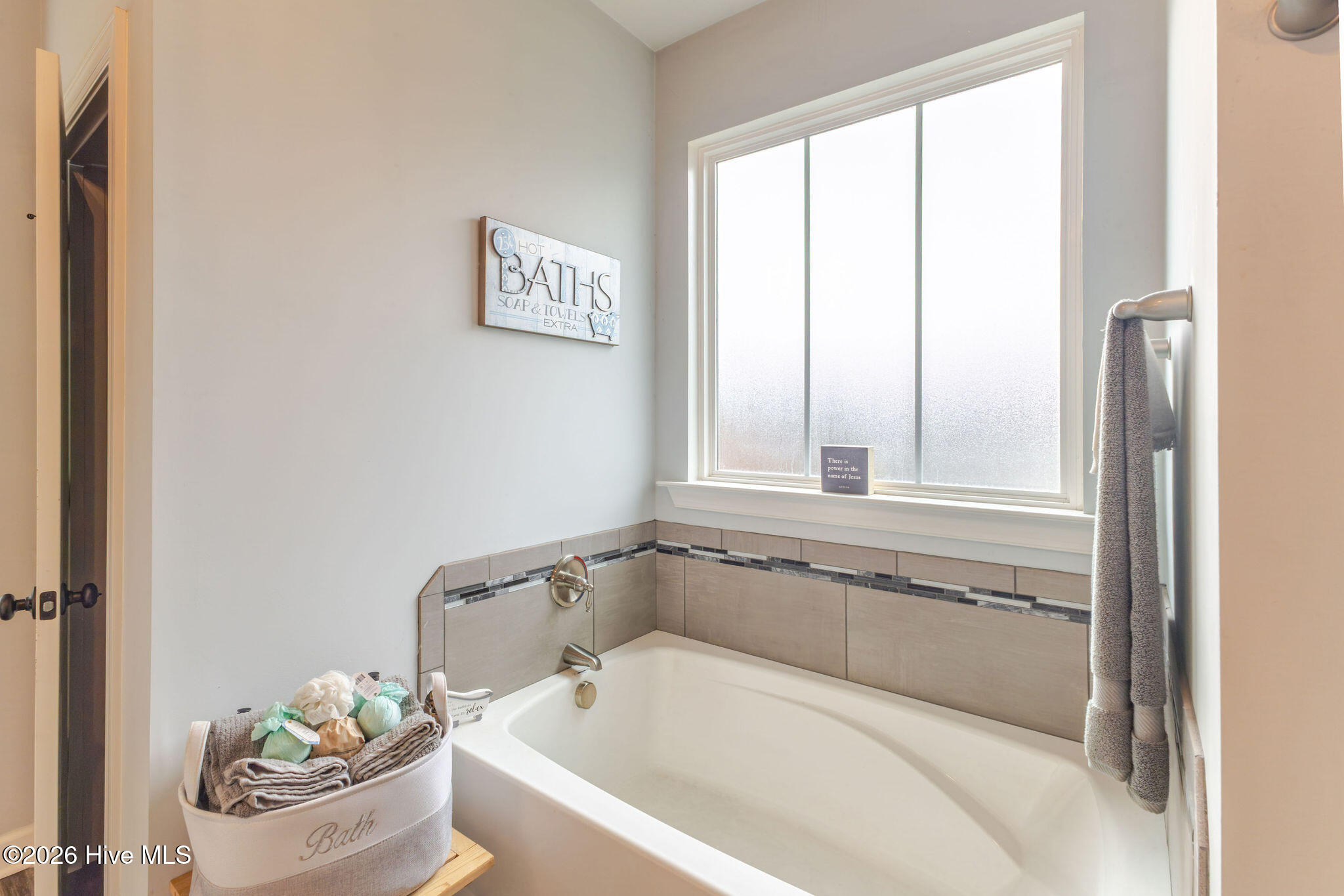 366 Bridle Path Road Property Photo 22