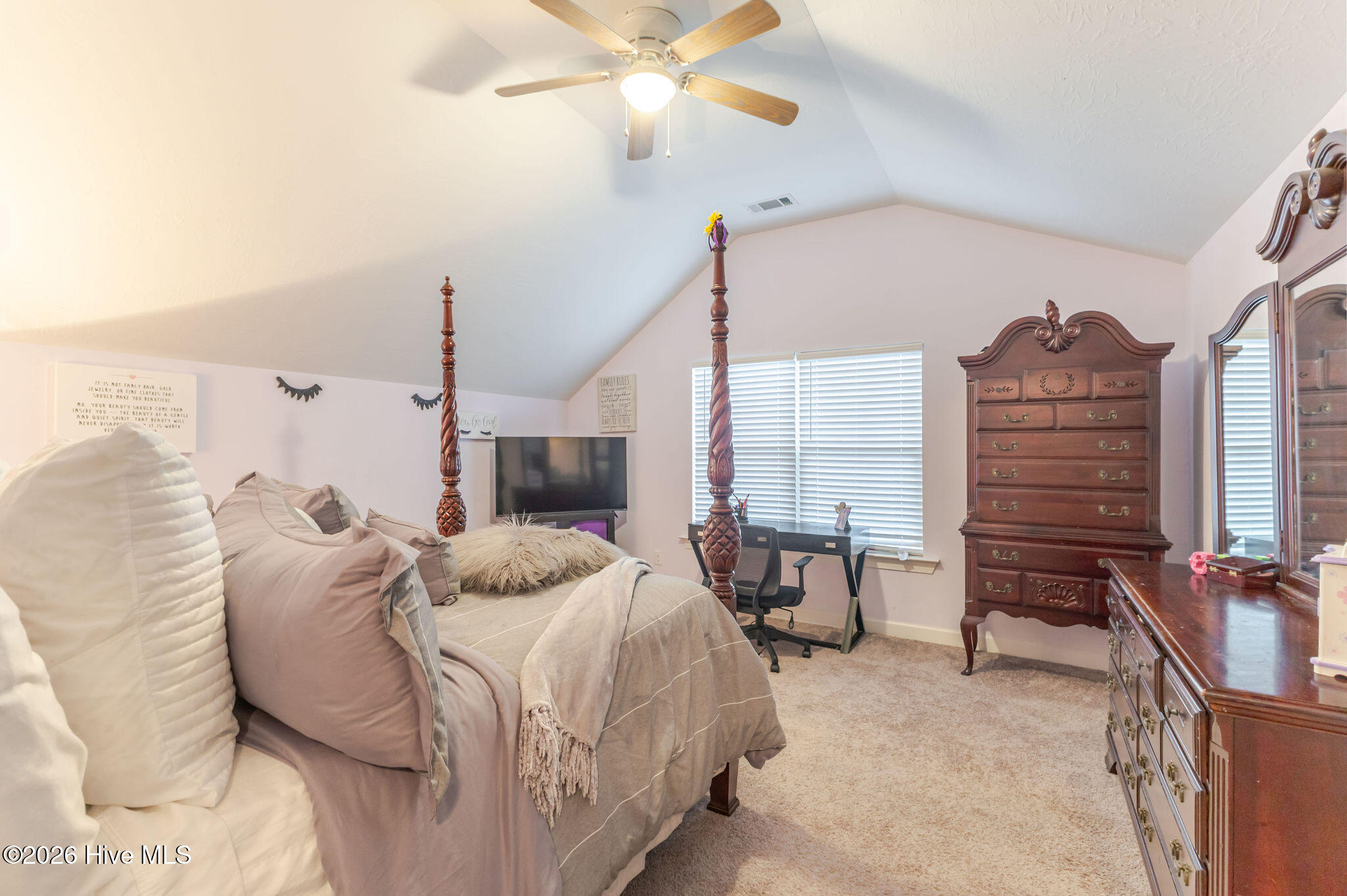 366 Bridle Path Road Property Photo 47