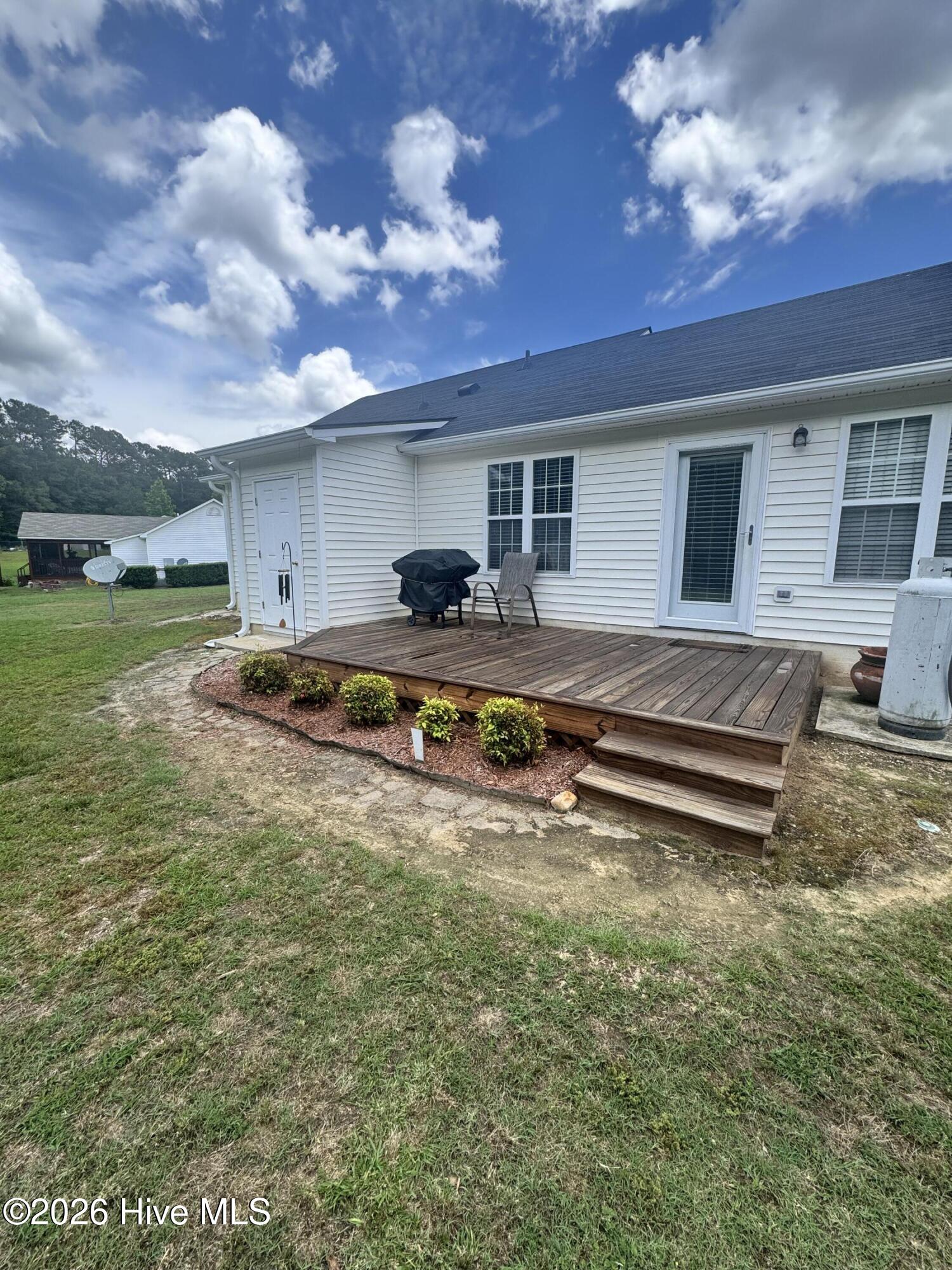124 Stockbridge Drive Property Photo 9