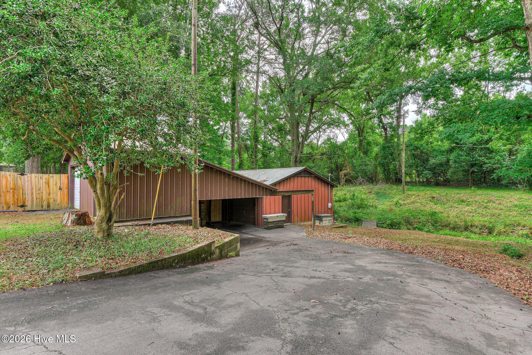 809 Woodside Drive Property Photo 24