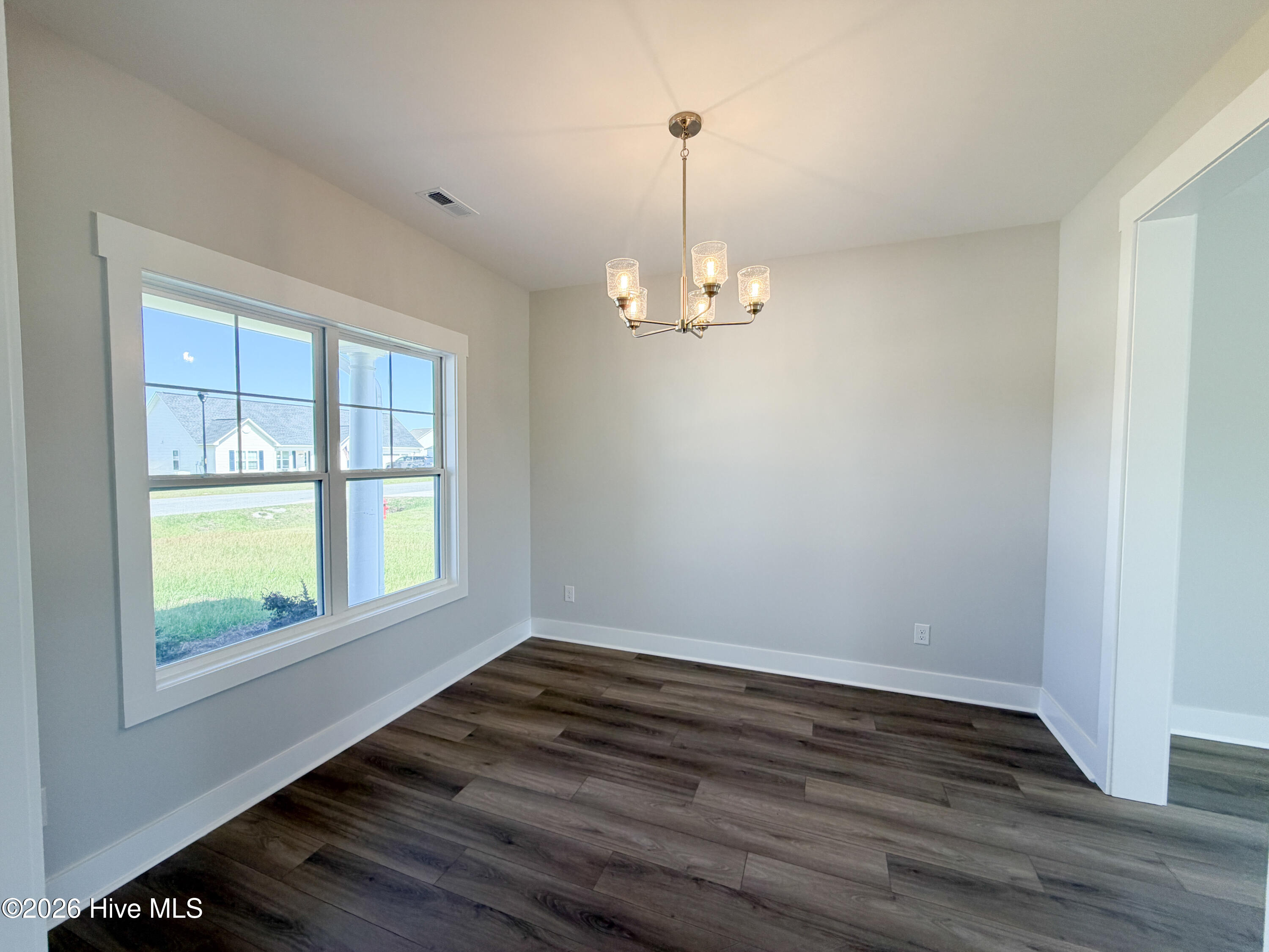 506 E Black Water Lane Property Photo 3