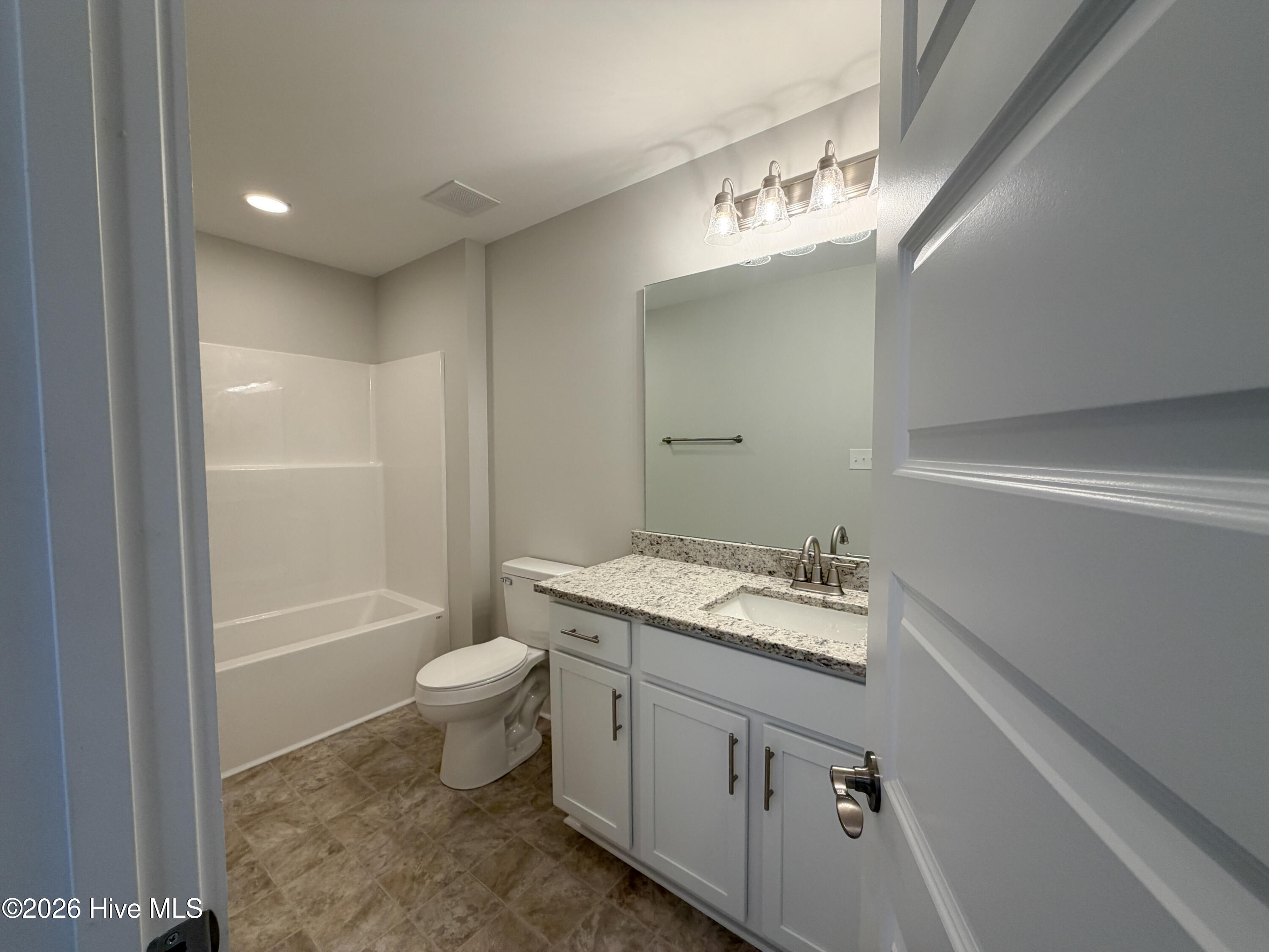 506 E Black Water Lane Property Photo 20
