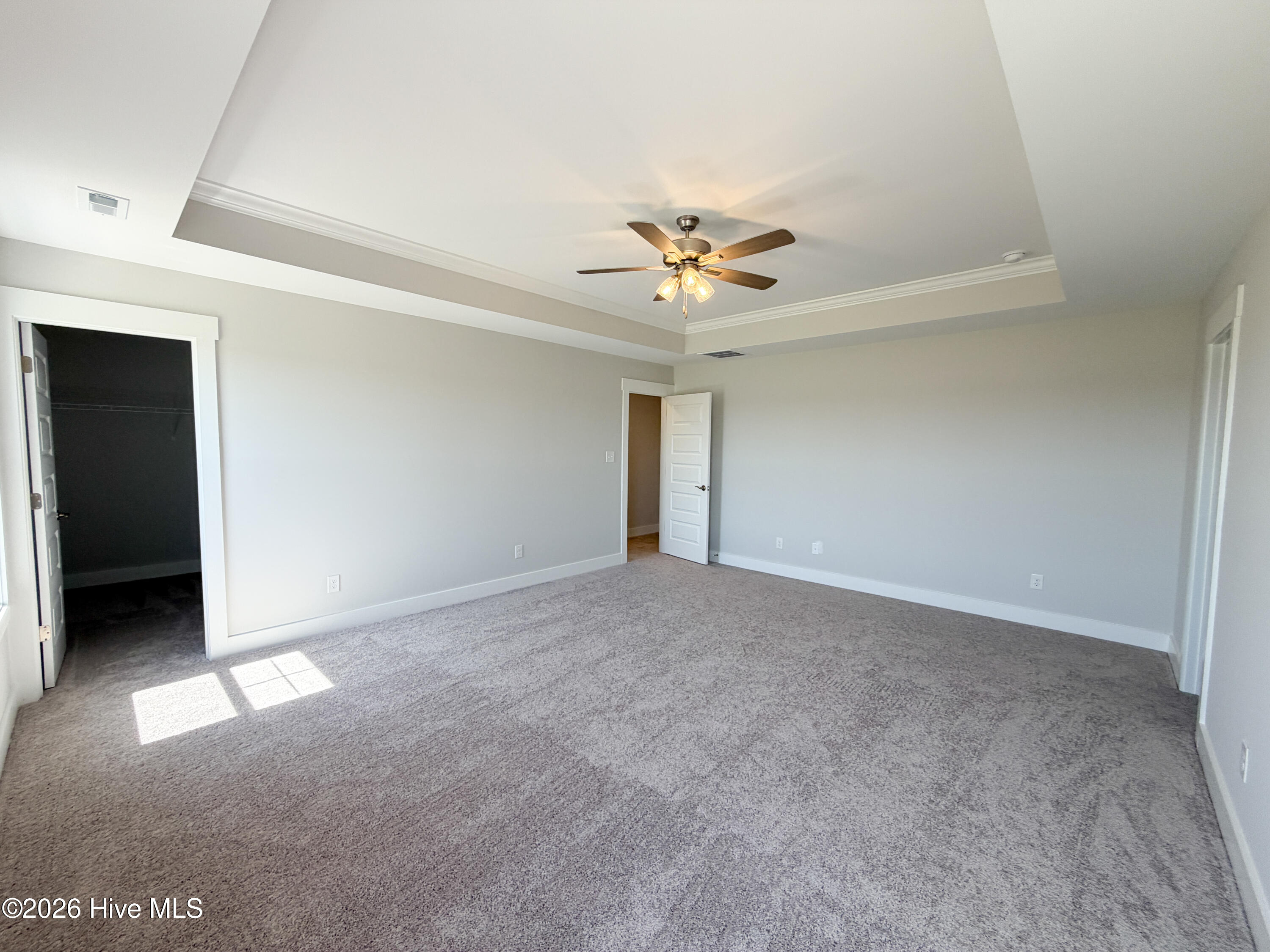 506 E Black Water Lane Property Photo 23