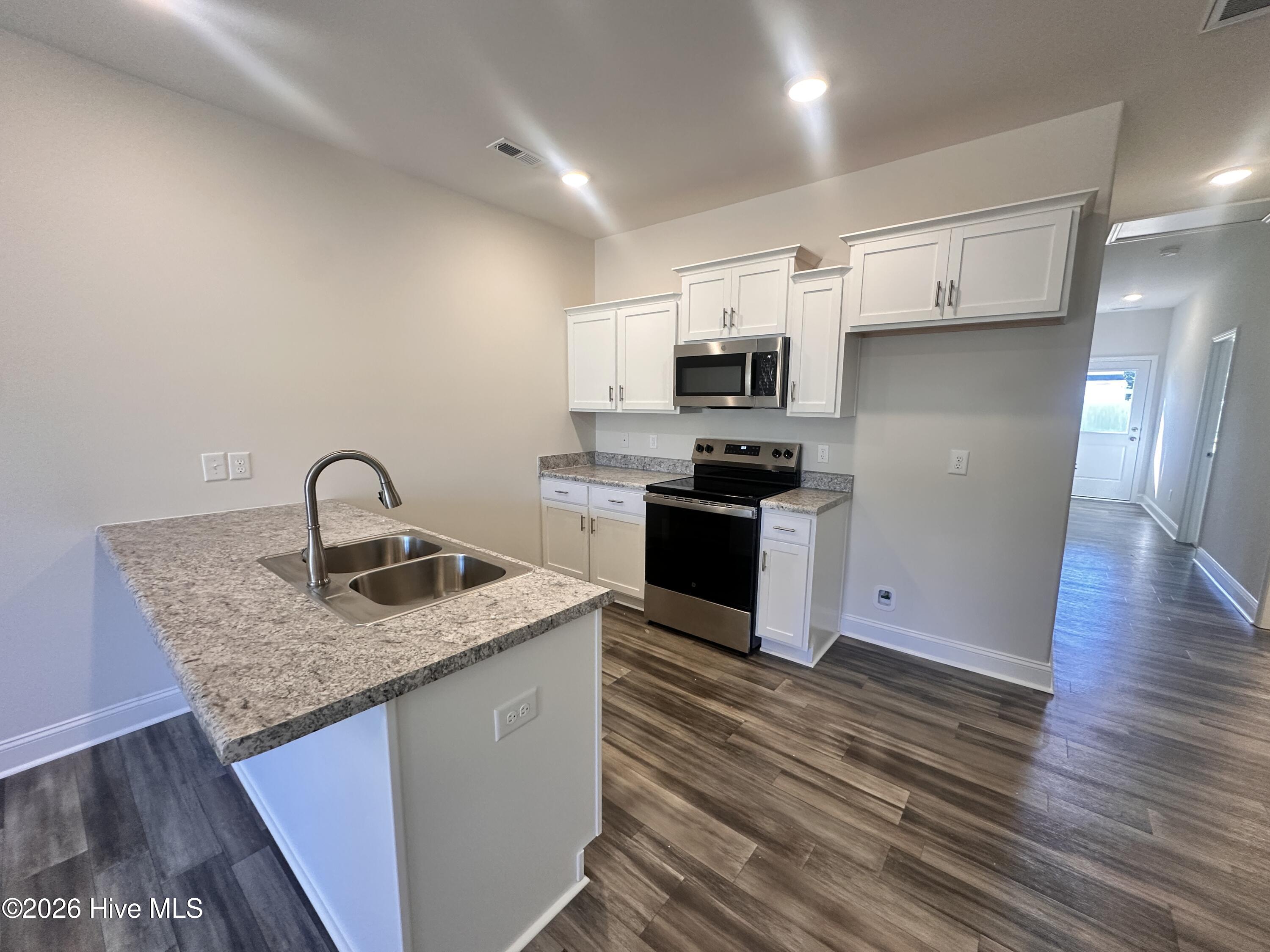 704 A Bynum Avenue Property Photo 3