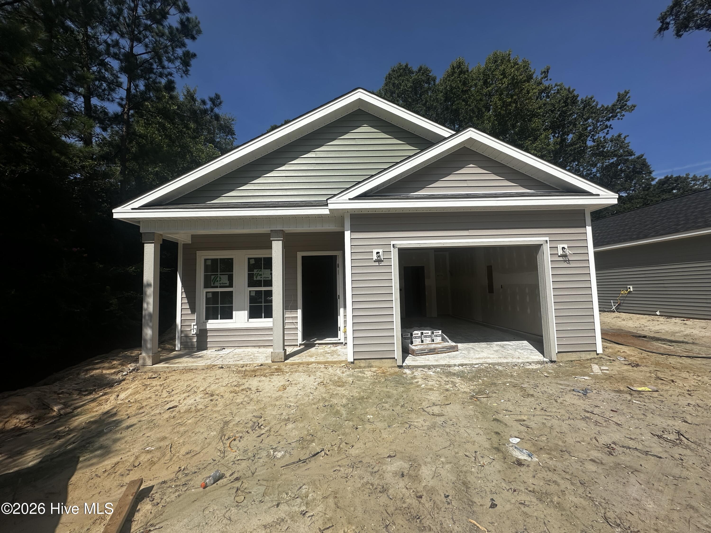704 B Bynum Avenue Property Photo 1