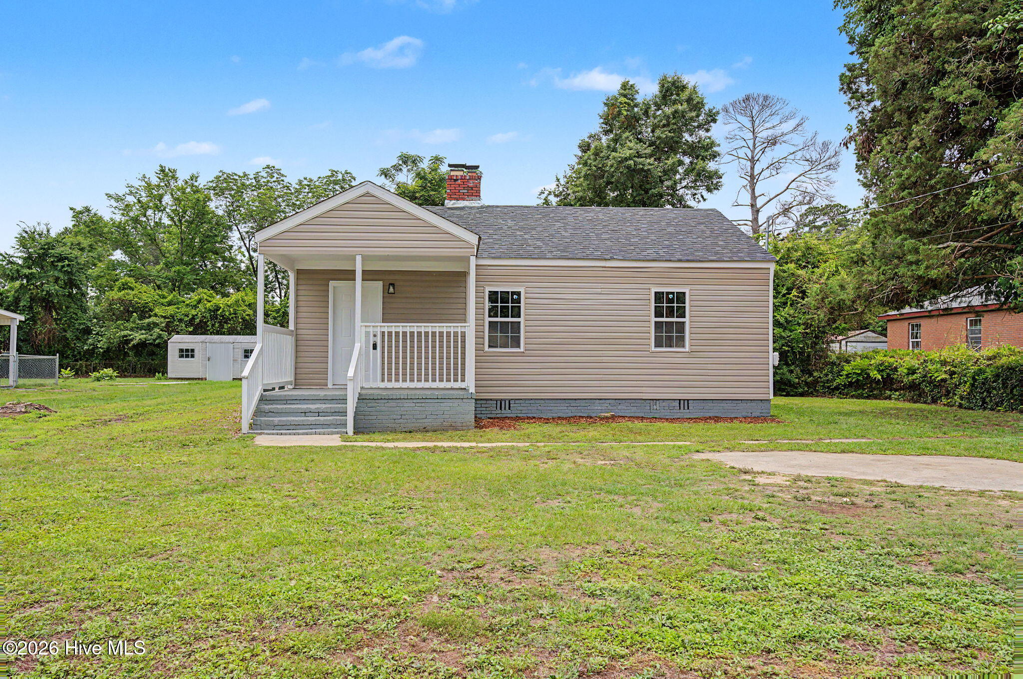 2020 Shirley Avenue Property Photo 1