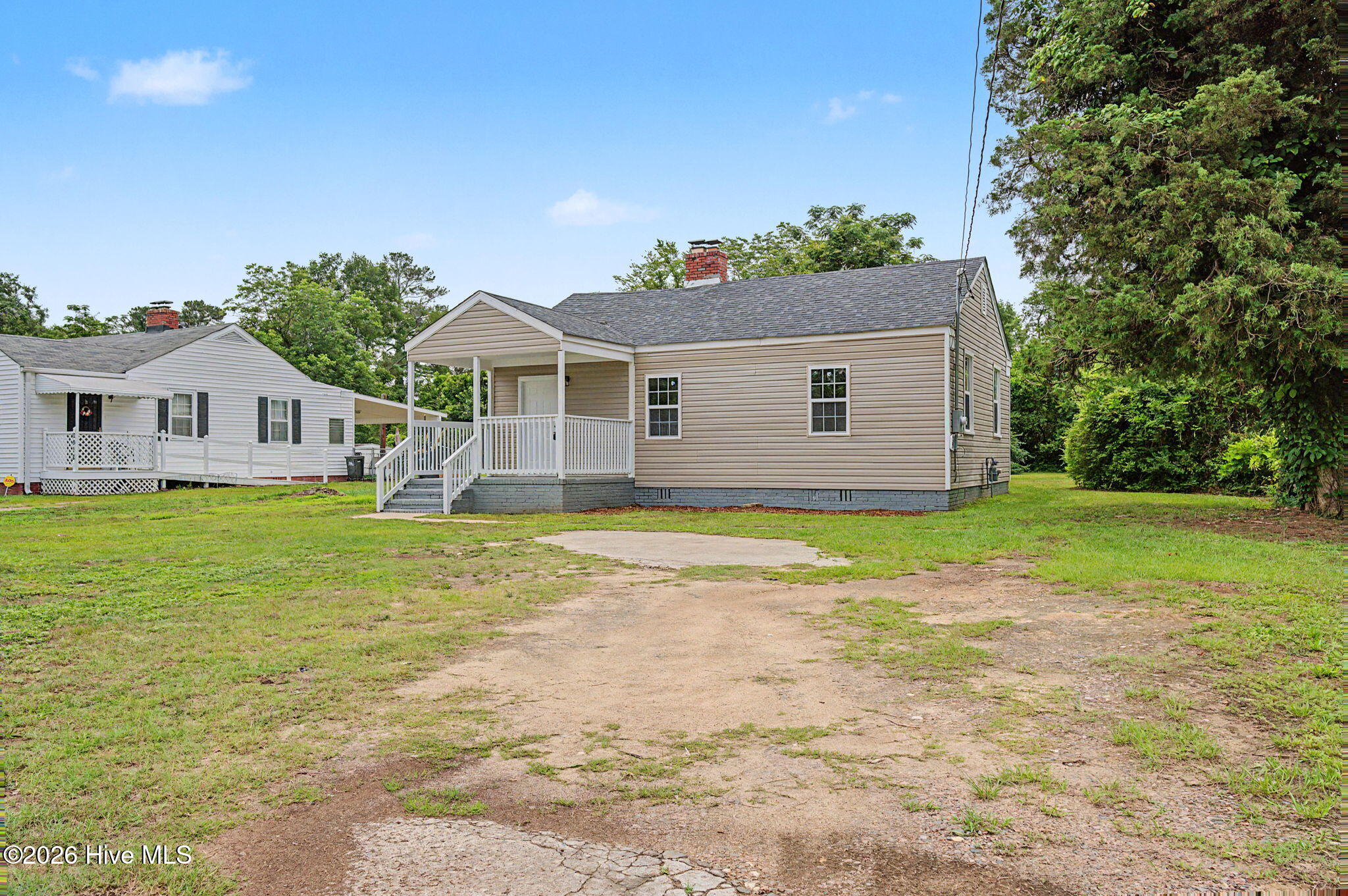 2020 Shirley Avenue Property Photo 3