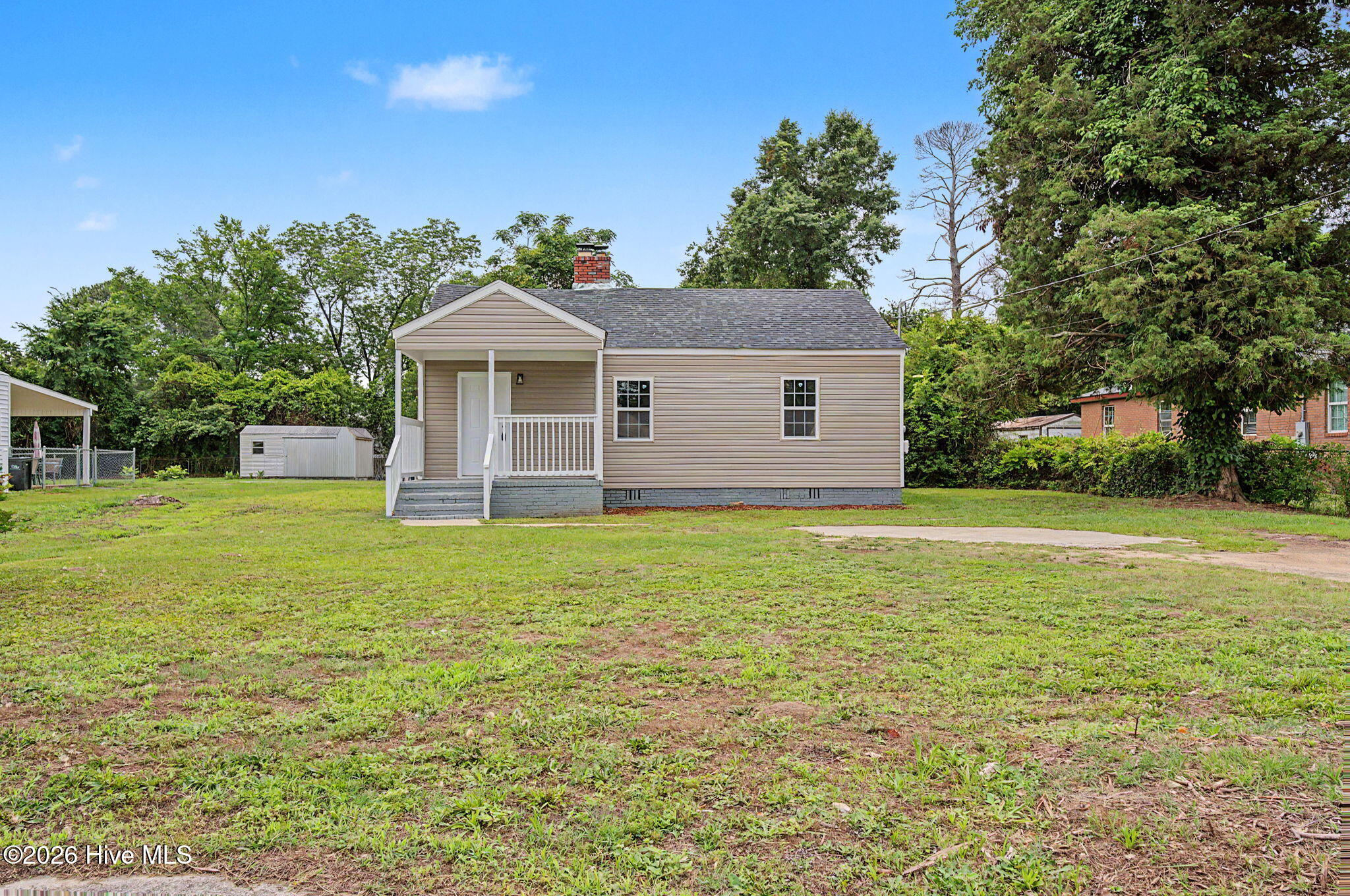 2020 Shirley Avenue Property Photo 4