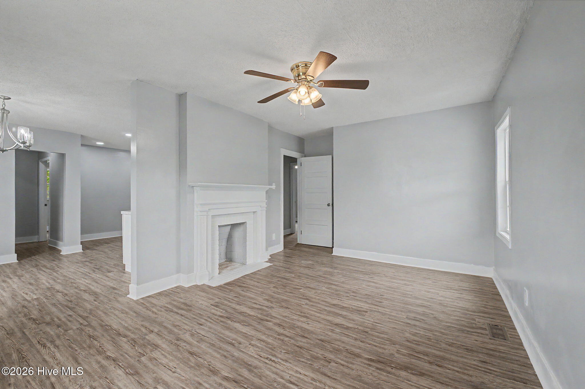 2020 Shirley Avenue Property Photo 9
