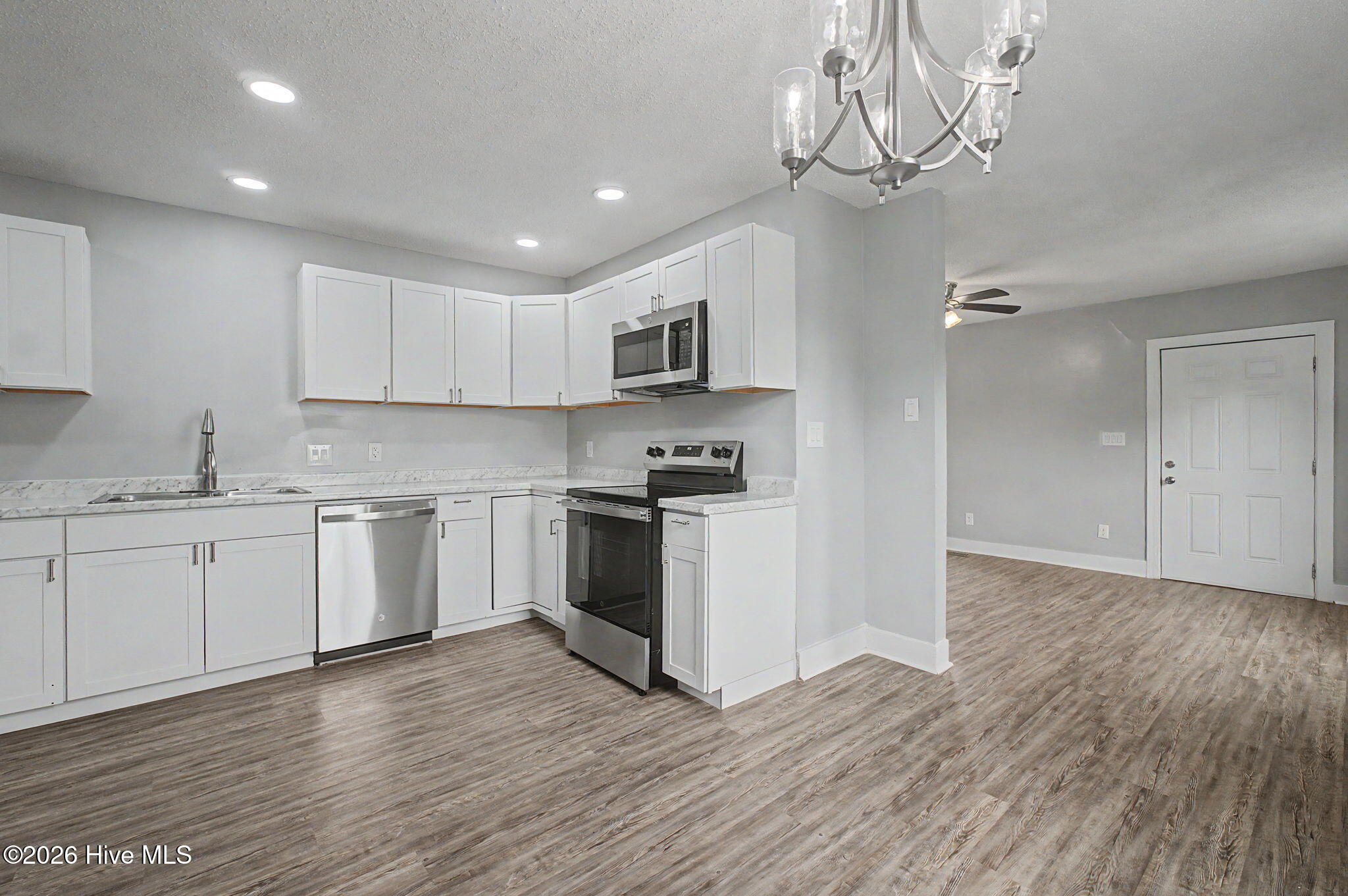 2020 Shirley Avenue Property Photo 15