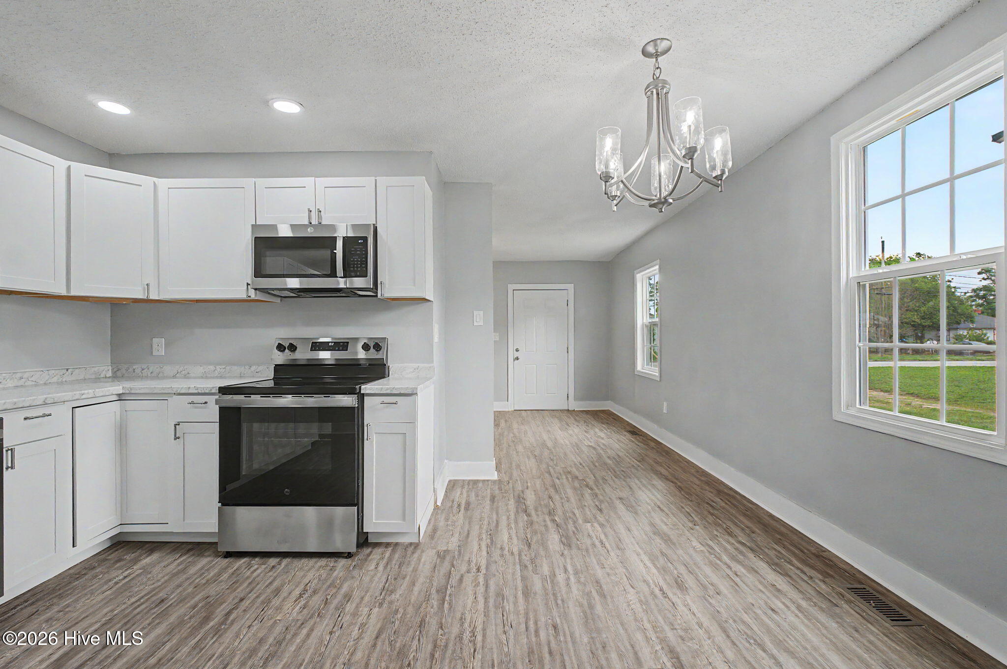 2020 Shirley Avenue Property Photo 16