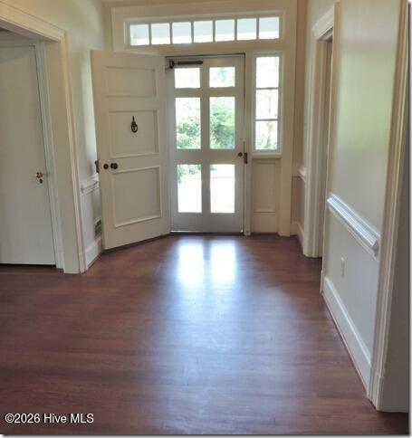 400 Clyde Avenue Nw Property Photo 4