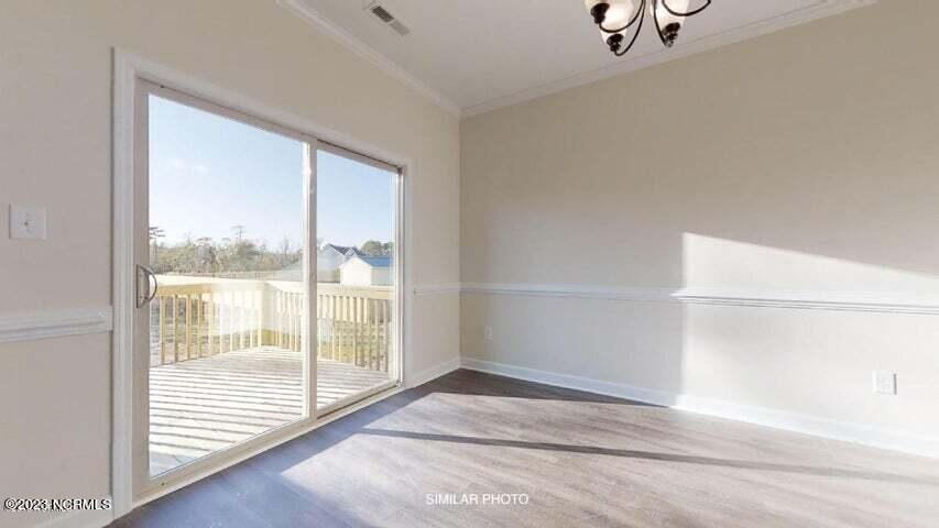 409 Royal Shore Lane Property Photo 16