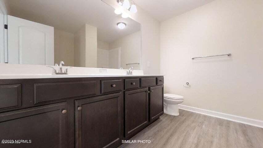 409 Royal Shore Lane Property Photo 31