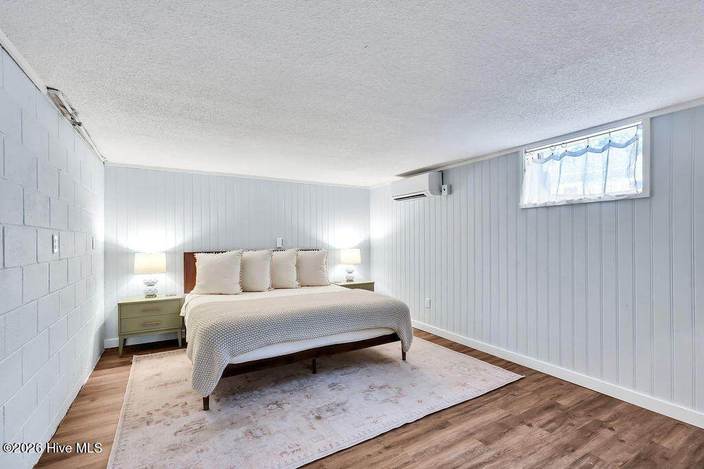 207 River Drive Property Photo 32