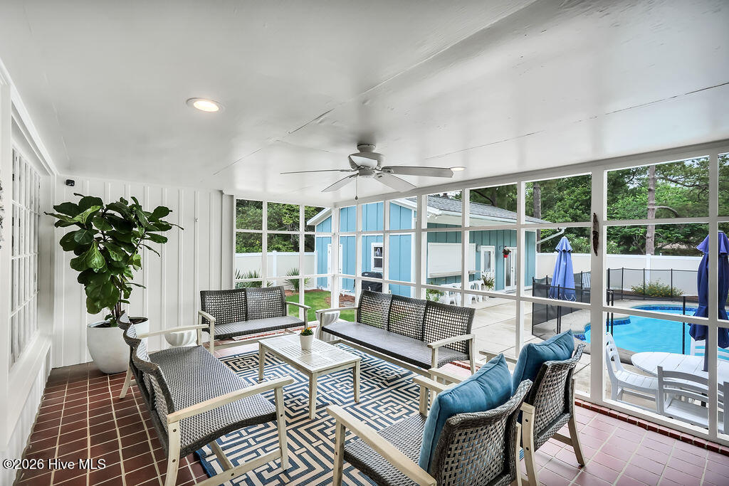 207 River Drive Property Photo 35