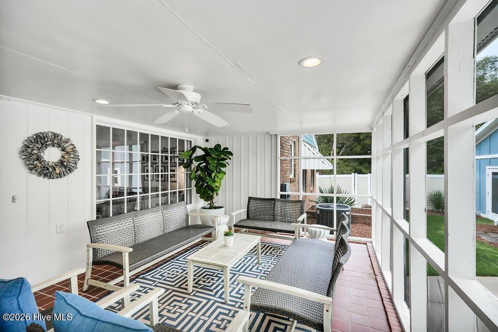 207 River Drive Property Photo 36