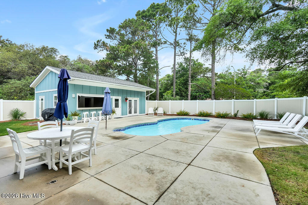 207 River Drive Property Photo 37