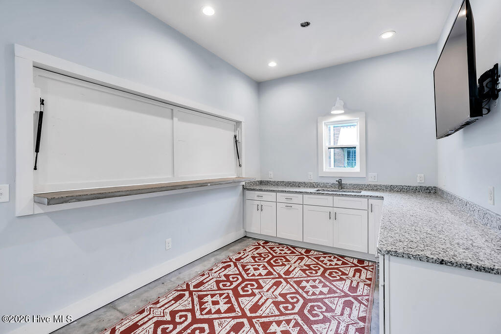 207 River Drive Property Photo 42