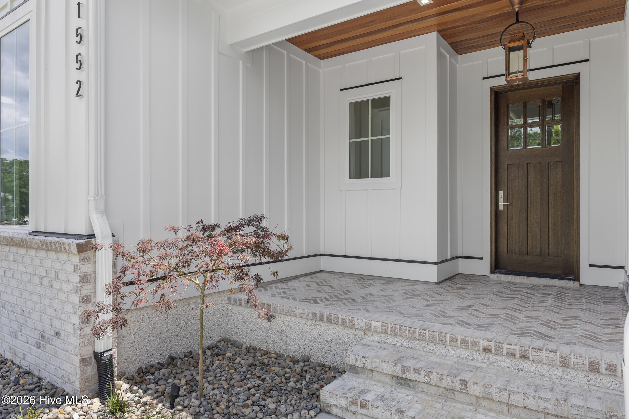 1552 Riverview Terrace Property Photo 7