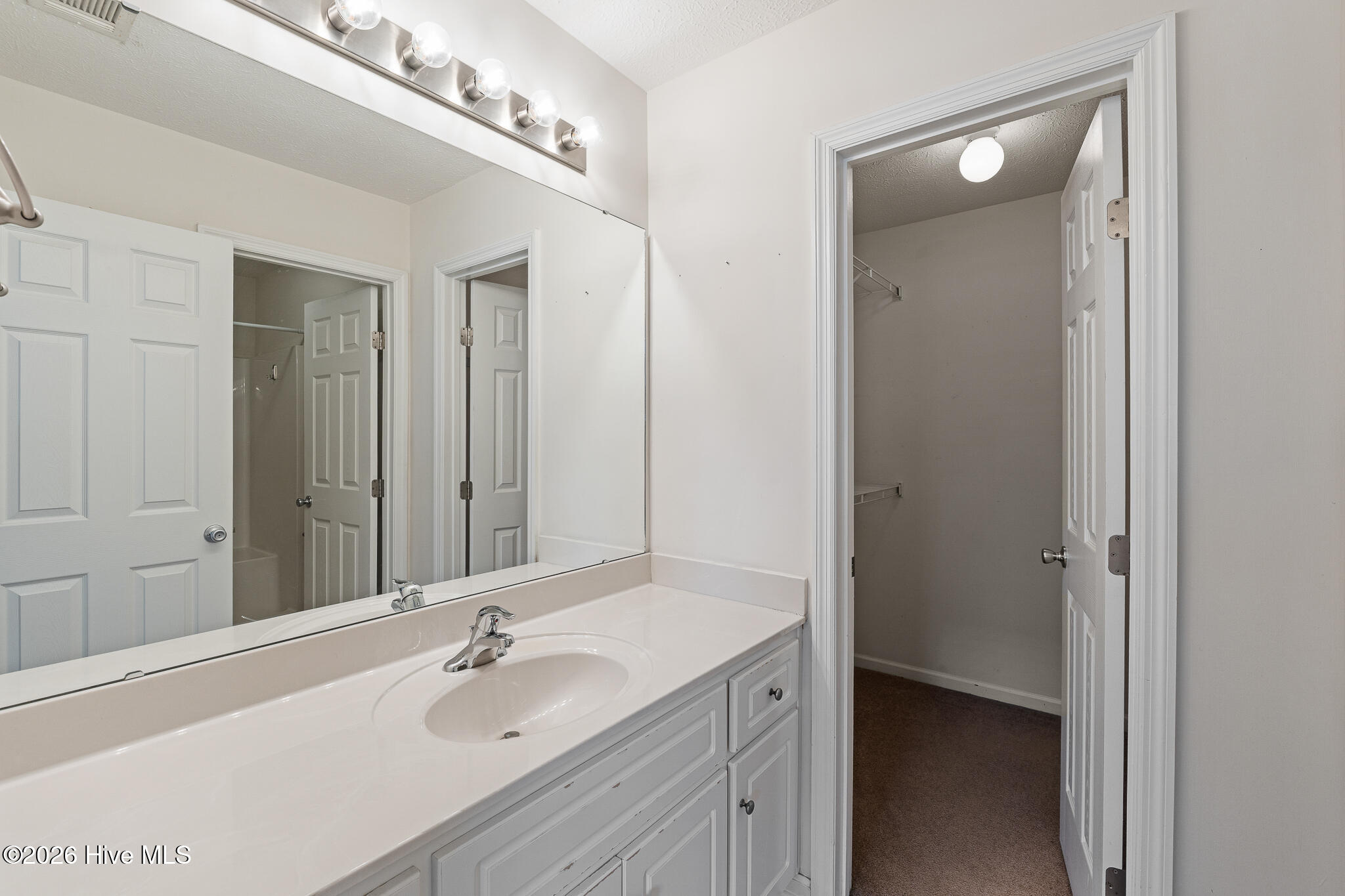 208 Satomi Way Property Photo 12