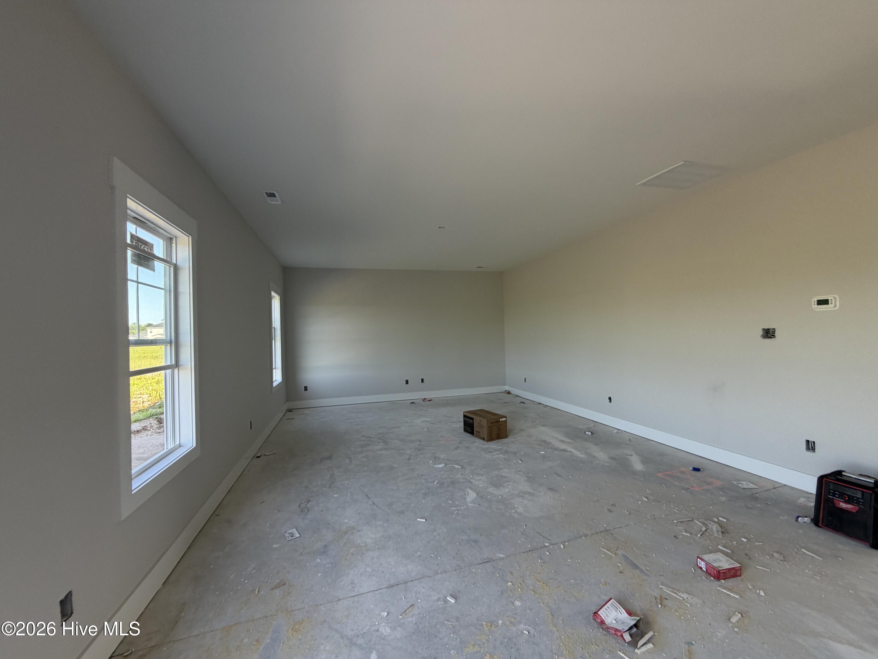 510 E Black Water Lane Property Photo 6