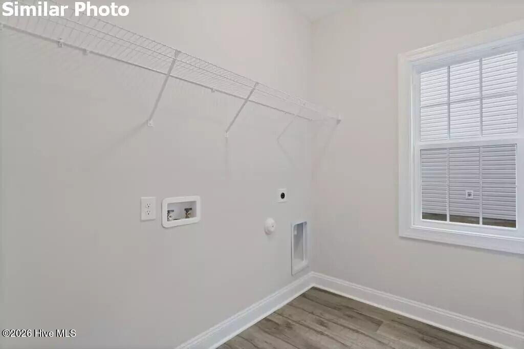 510 E Black Water Lane Property Photo 16